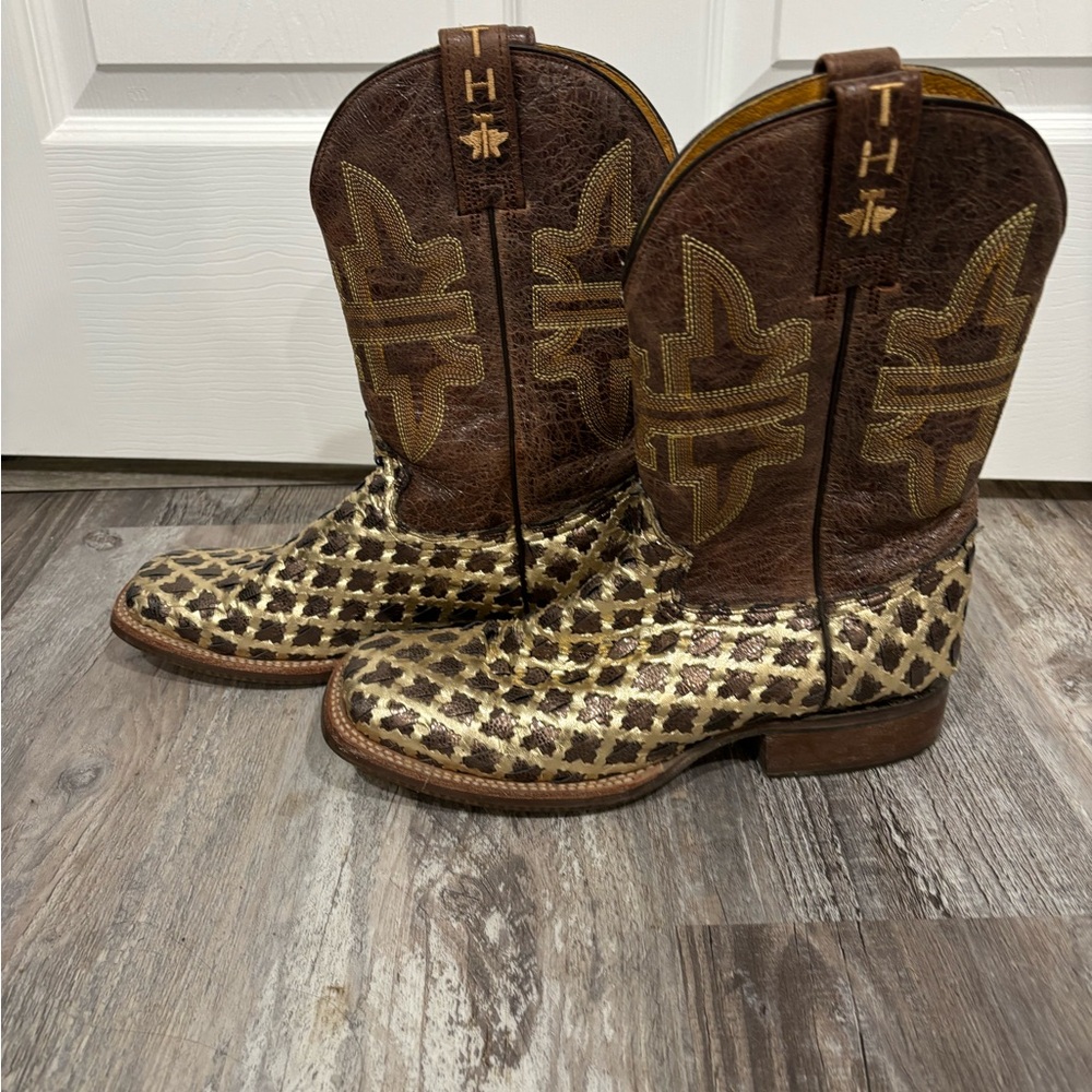 Tin Haul 3D Cross Brown and Gold Western Boots size 9 1/2